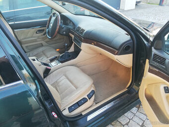 525i E39