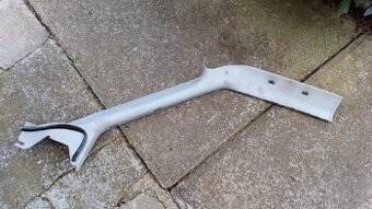 Plast sloupku VW T4