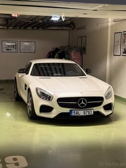Mercedes-Benz AMG GTS coupe v8 biturbo