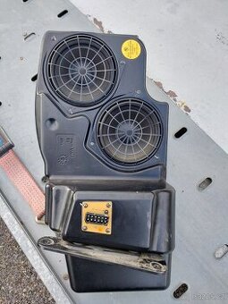 BMW x5 e53 subwoofer