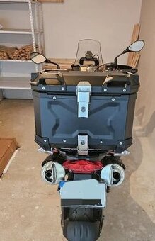 nový motokufr 45 l - na jednu velkou přilbu