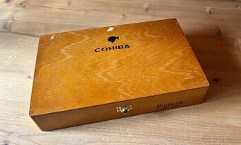 COHIBA PIRAMIDES 25 KS