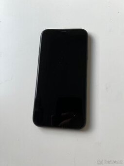 iPhone 11 s obalem 128gb - 1