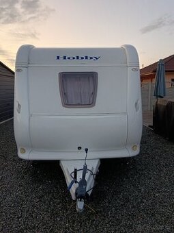 Karavan Hobby 495