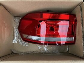 Levé zadní světlo VW Touran (VAG 5TA 945 095 D)