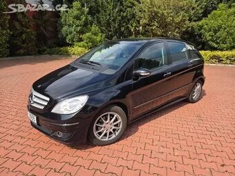 Mercedes B170,85kW,157 tis.km,klima,senzory,servis