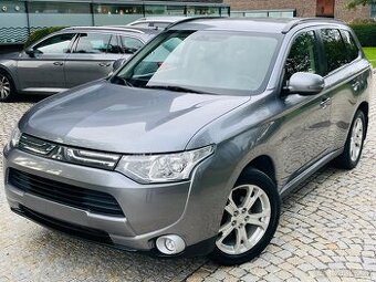 Mitsubishi Outlander 2.2DI 4x4 MANUÁL 7MIST KAMERA TAŽNÉ