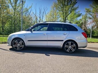 Originální letní sada kol Škoda Ray 215/40/R17