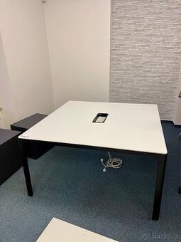 Kancelářský stůl Ikea Bekant