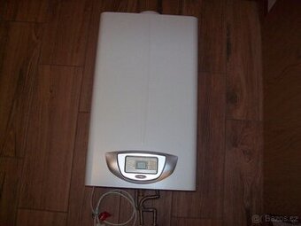 Plynový průtokový ohřívač zánovní