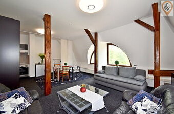 Investiční příležitost i útulné bydlení centru Trutnova – by