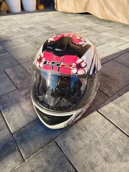 dámská helma na moto