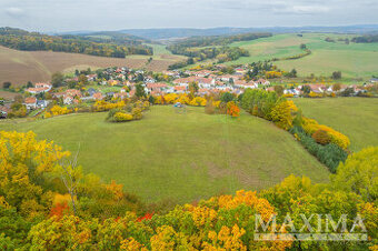 Pozemek  o ploše 5229 m2 - Lažany, Lažany