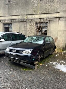 VW Golf 4 na díly celek
