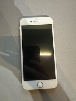 iPhone 7 silver 32 GB - NOVÁ baterie a displej