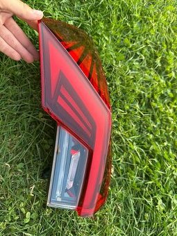 Originální levá zadní vnější svítilna Škoda Octavia 4 combi