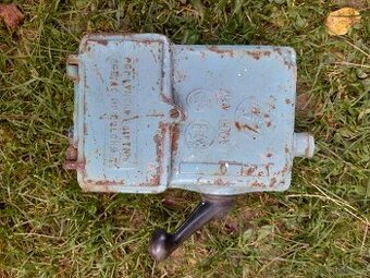 Třífázový spínač / přepínač fází