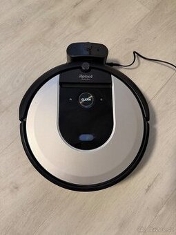 Robotický vysavač iRobot Roomba i7