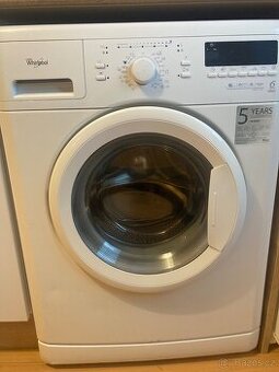 Pračka whirlpool
