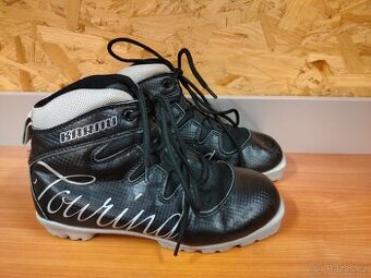 Boty na běžky TOURING na NNN vel. 38 stélka 24,5cm