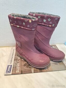 Svítící holinky lupilu