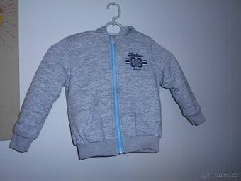 DĚTSKÁ MIKINKA S KOŽÍŠKEM