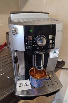 Kávovar Dé Longhi Magnifica-S ECAM22.117SB