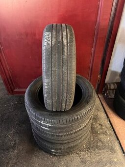 Letní pneu 225/60 R18