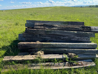 Dřevěné železniční pražce 260 cm délka