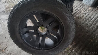 Kola Dodge Ram 2 500, 22´- 8děr