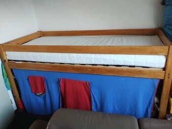 Patrová postel z masivu