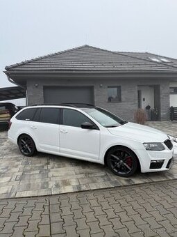 ŠKODA OCTAVIA RS III COMBI 2.0 TDI 135kW, SUPER STAV