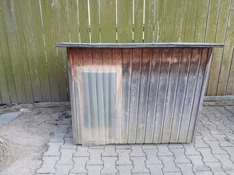 Prodám psí boudu