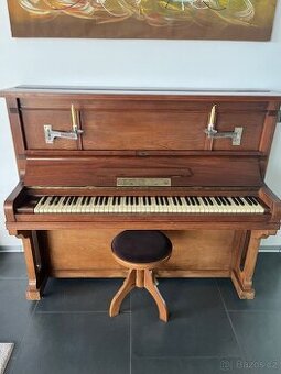 Historické piano August Förster