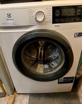 Prodám pračku Electrolux PerfectCare 600 (6 kg)