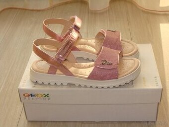 Dětské střevíčky zn. Geox vel. 37
