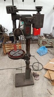 Zachovalá Sloupová vrtačka (J.Volman)