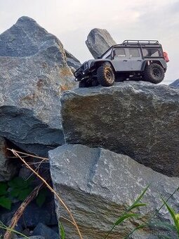 Traxxas TRX-4M Land Rover Defender 1:18