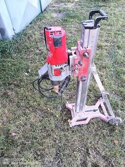 Milwaukee  jádrová vrtačka DCM 2-350 C+ stojan DR 350T