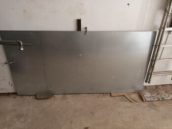 plech 2x1m