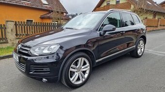 VW Touareg 3.0TDi 176Kw Xenony, Alu20,Kamera,Tažné TOPstav