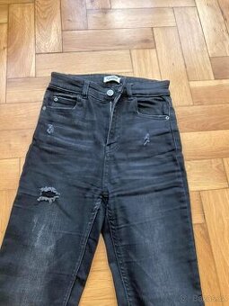 černé rifle Pull&Bear vel.32