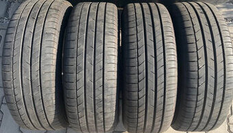 Pneu Kumho 215 55 16 letní