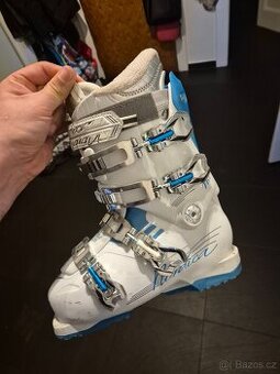 Nordica NXT N4 W white-light blue