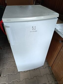 Za odvoz: Lednice s mrazákem
