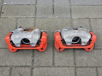 Brzdové třmeny Honda S2000