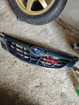 Přední maska na Subaru impreza wrx sti 2007-2011 .