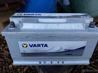 TRAKCNI BATERIE Varta 90ah