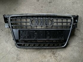Maska Audi A4 B8 - 1
