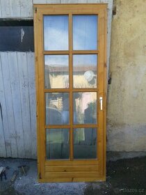 Dřevěné balkonové dveře 88 x 220 cm